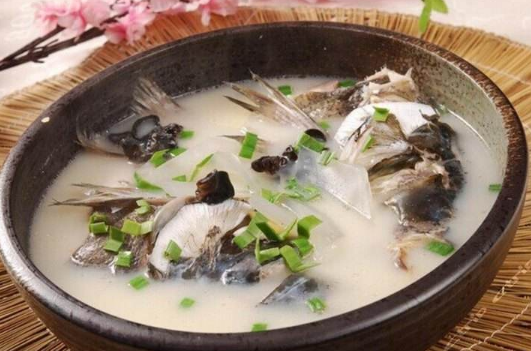 砂鍋魚頭