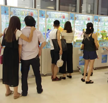 普通娃娃機(jī)跟剪刀機(jī)之間的區(qū)別在哪里?