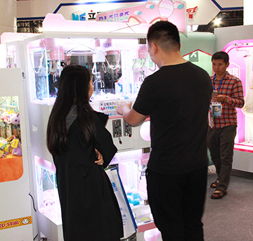 投資夾娃娃機多少錢，是否值得作為一個副業去發展？—立而方