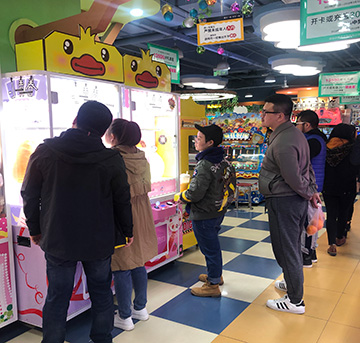 抓娃娃機游戲機如何？娃娃機盈利模式可行性分析—立而方課堂