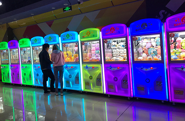 抓娃娃機剪刀機