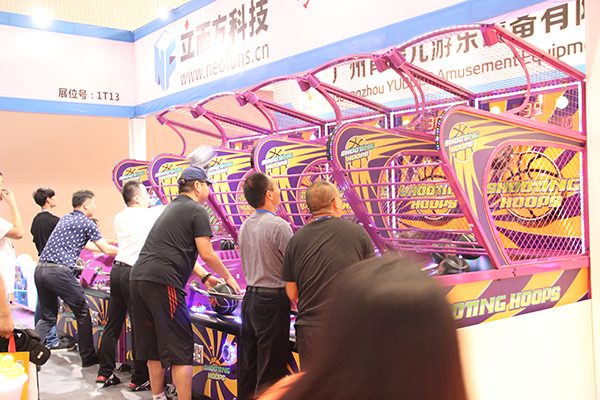 <a href='/wwj.htm' class='keys' title='點擊查看關于娃娃機的相關信息' target='_blank'>娃娃機</a>籃球機