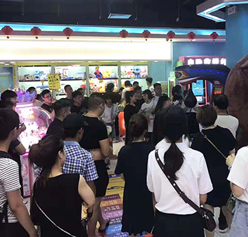 【立而方】復(fù)工開業(yè)，樂園老板策劃了這個引流方案，場地人氣爆棚