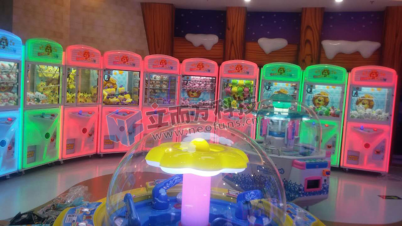 娃娃機(jī) ,剪刀機(jī),剪刀禮品機(jī),剪線娃娃機(jī)